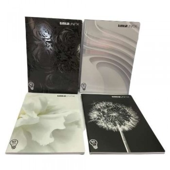Maxi Quaderno A4 Tinta Unita Black and white 4mm
